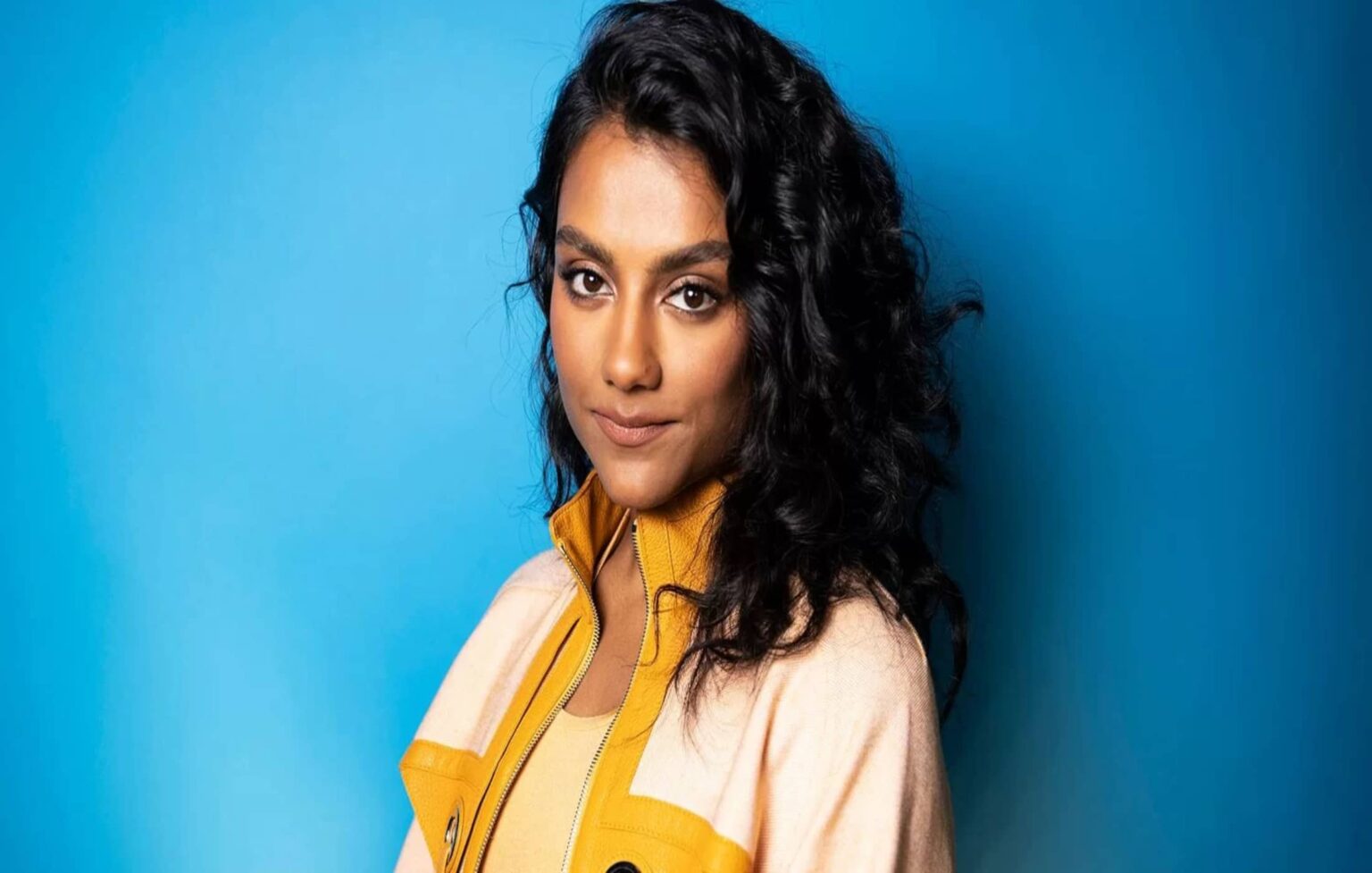 Simone Ashley ethnicity, age, net worth, wiki, family, biography and