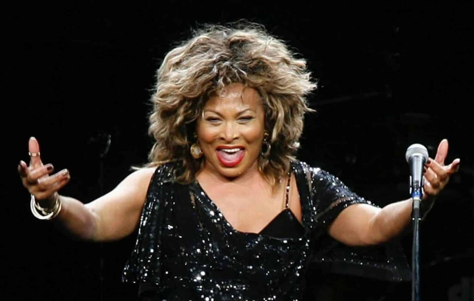 Tina Turner Bio, Age, net worth, cause of death Children, Husband(024)