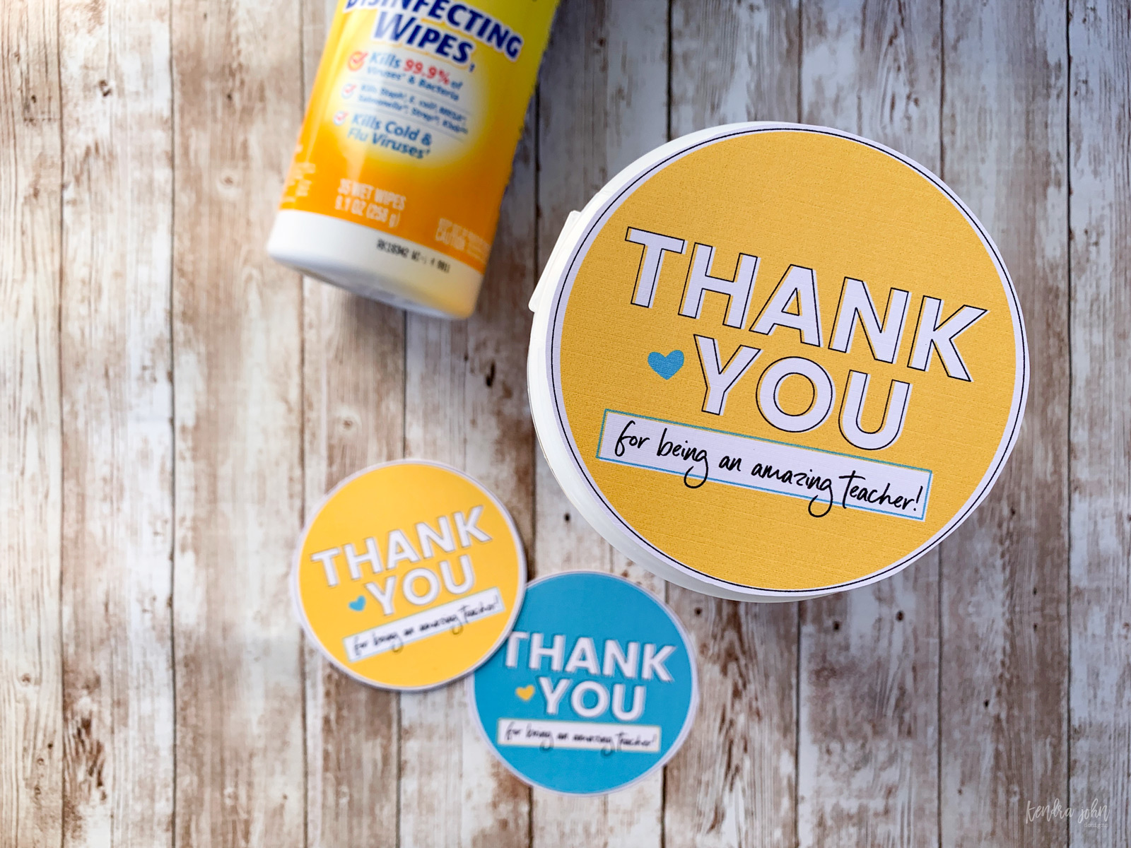 [Easy] Teacher Appreciation Gift Idea Sanitizing Wipes Kendra John