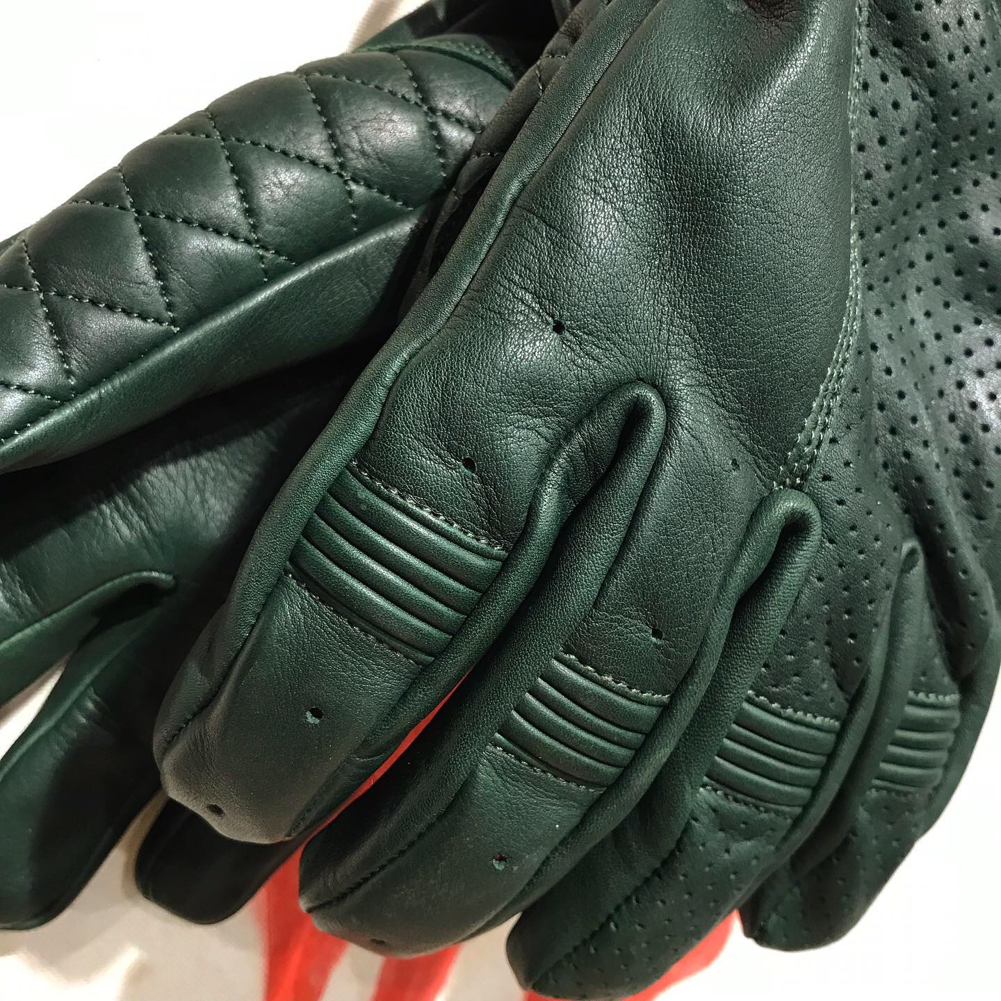 Goldtop bobber gloves british racing green Kentaurus