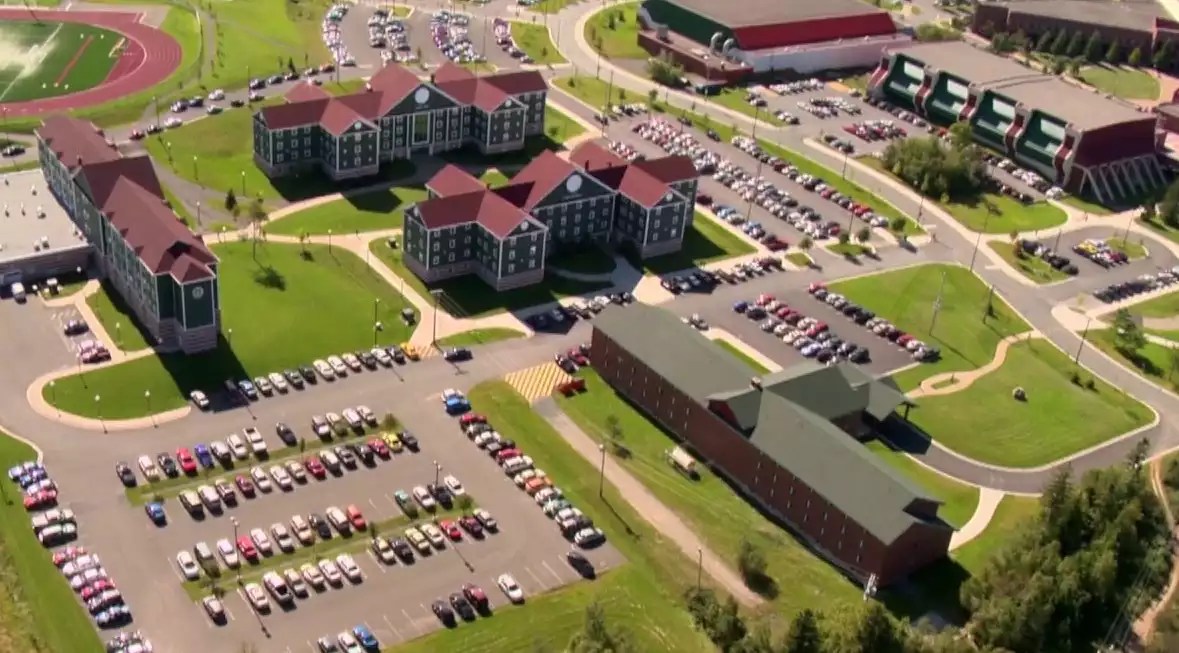 جامعة كيب بريتون Cape Breton University