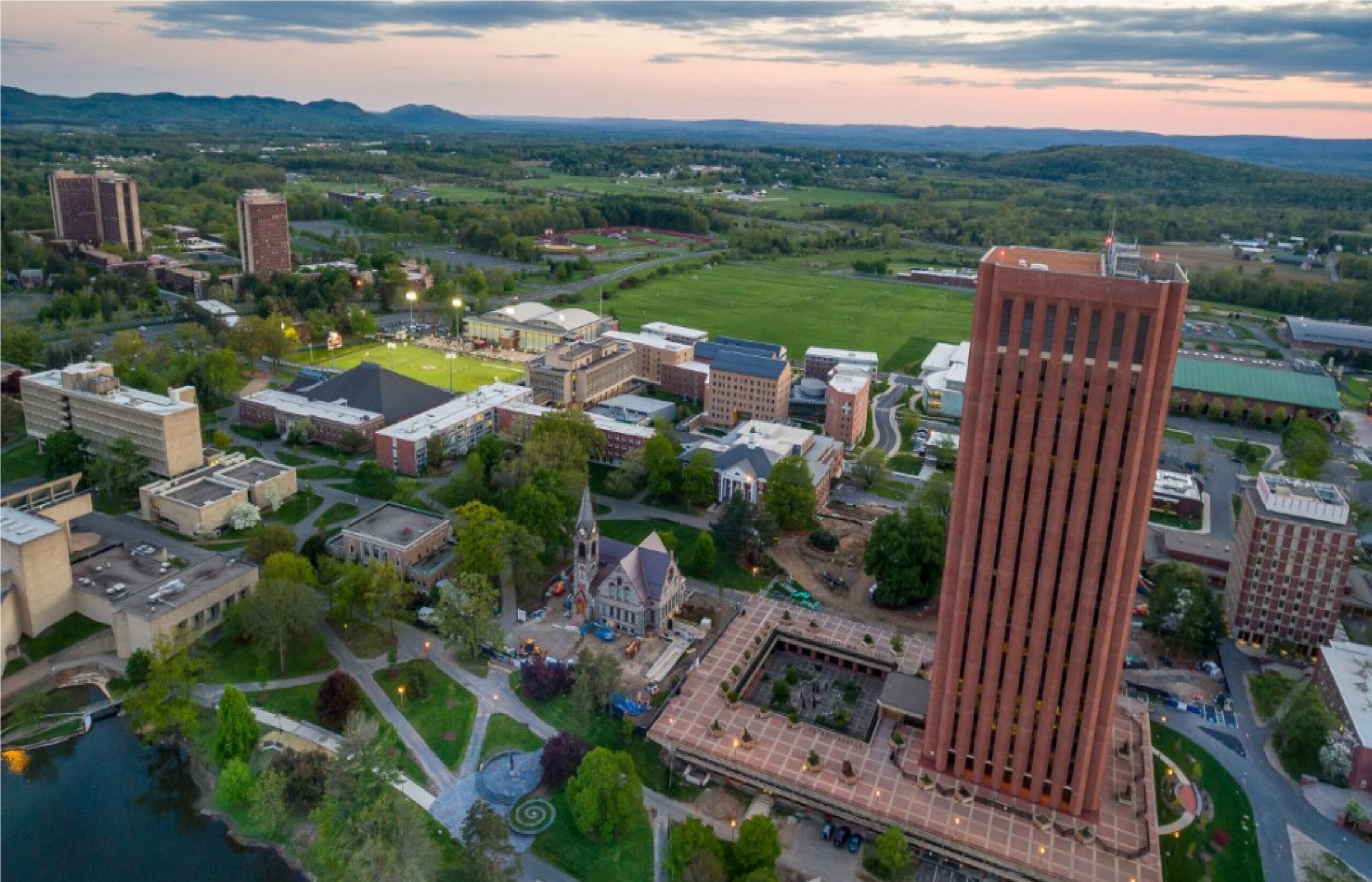 جامعة ماساتشوستس أمهيرست Umass Amherst