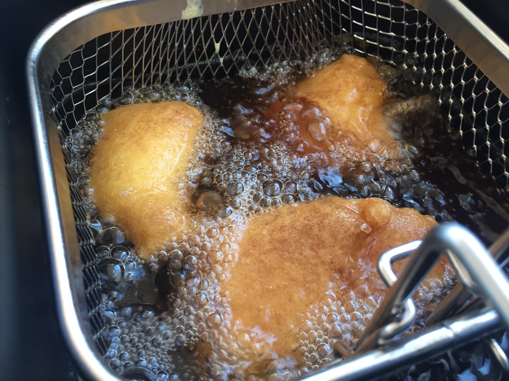 Many people think that a keto diet plan means severely limiting all carbohydrates. The ingredients for this low carb fish batter recipe are quite basic and you probably already have them stocked in your keto kitchen. Keto Tempura Batter recipes, Recipes, RECIPES Ketogenic Forums