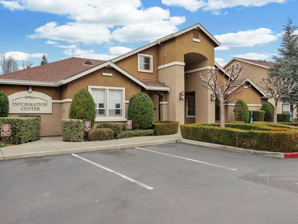 Irongate Serviced Housing, Extended Stay Home, Furnished Apartment, & More Key Housing