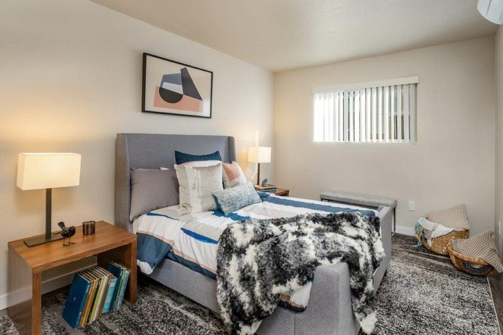 Landmark Corporate Rental, Furnished Apartment, Short Term Rental