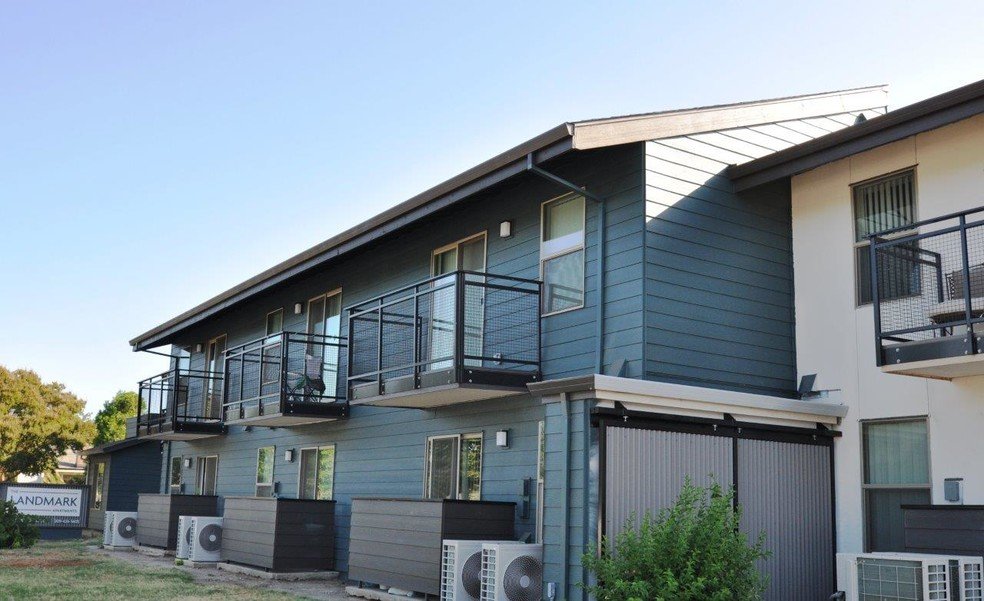 Landmark Corporate Rental, Furnished Apartment, Short