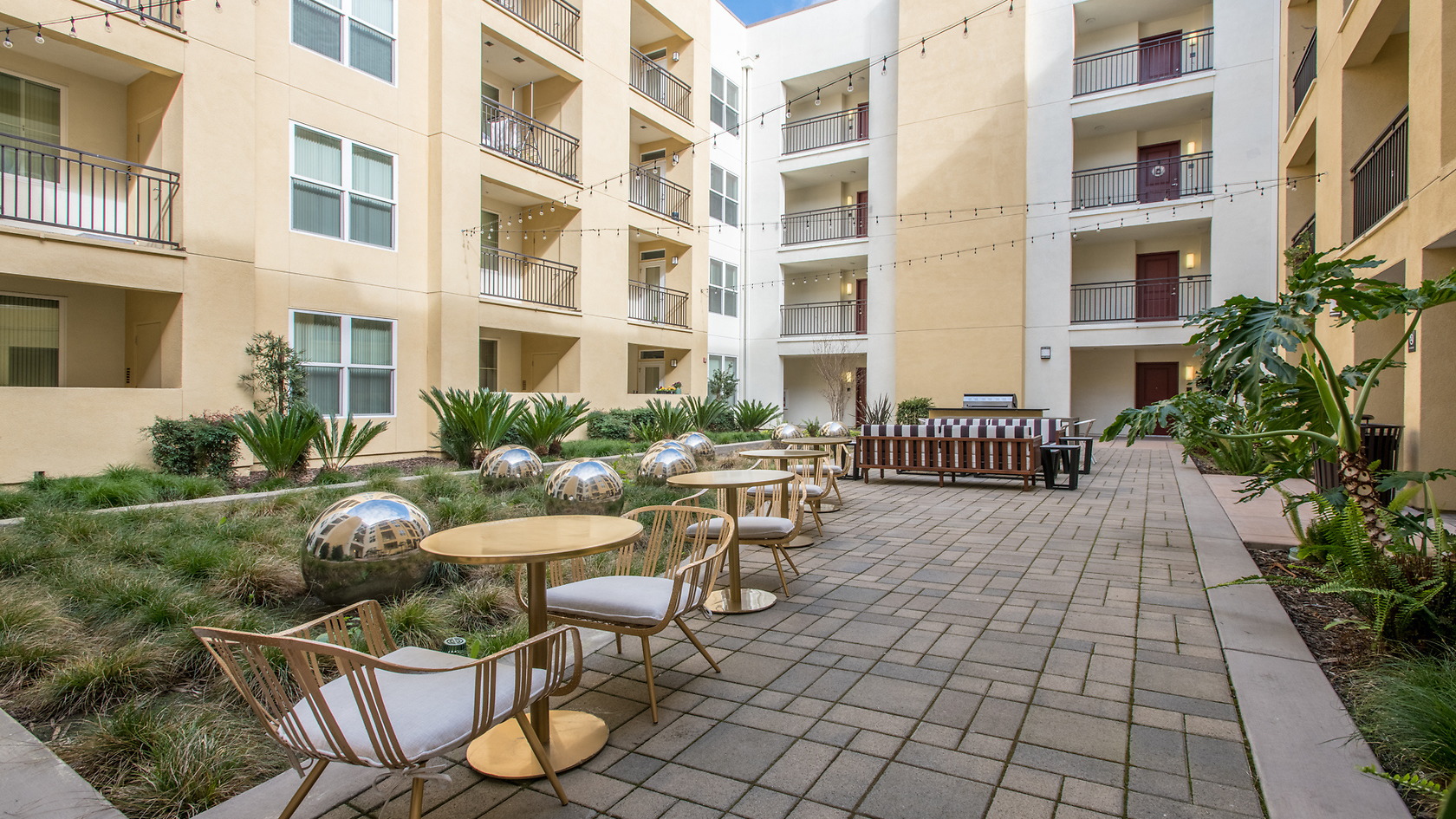 Paragon Corporate Housing, Short Term Rentals, Services Apartments