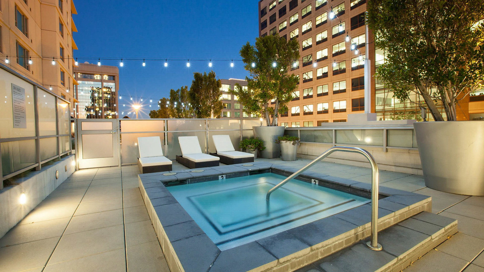 The Grand Short Term Rental, Serviced Apartment, Corporate Housing