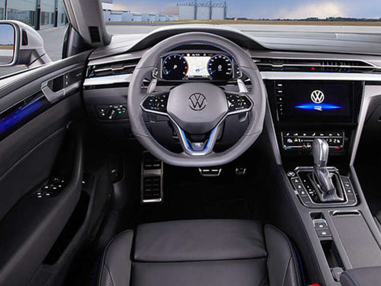 VW Arteon Shooting Brake, Cockpit