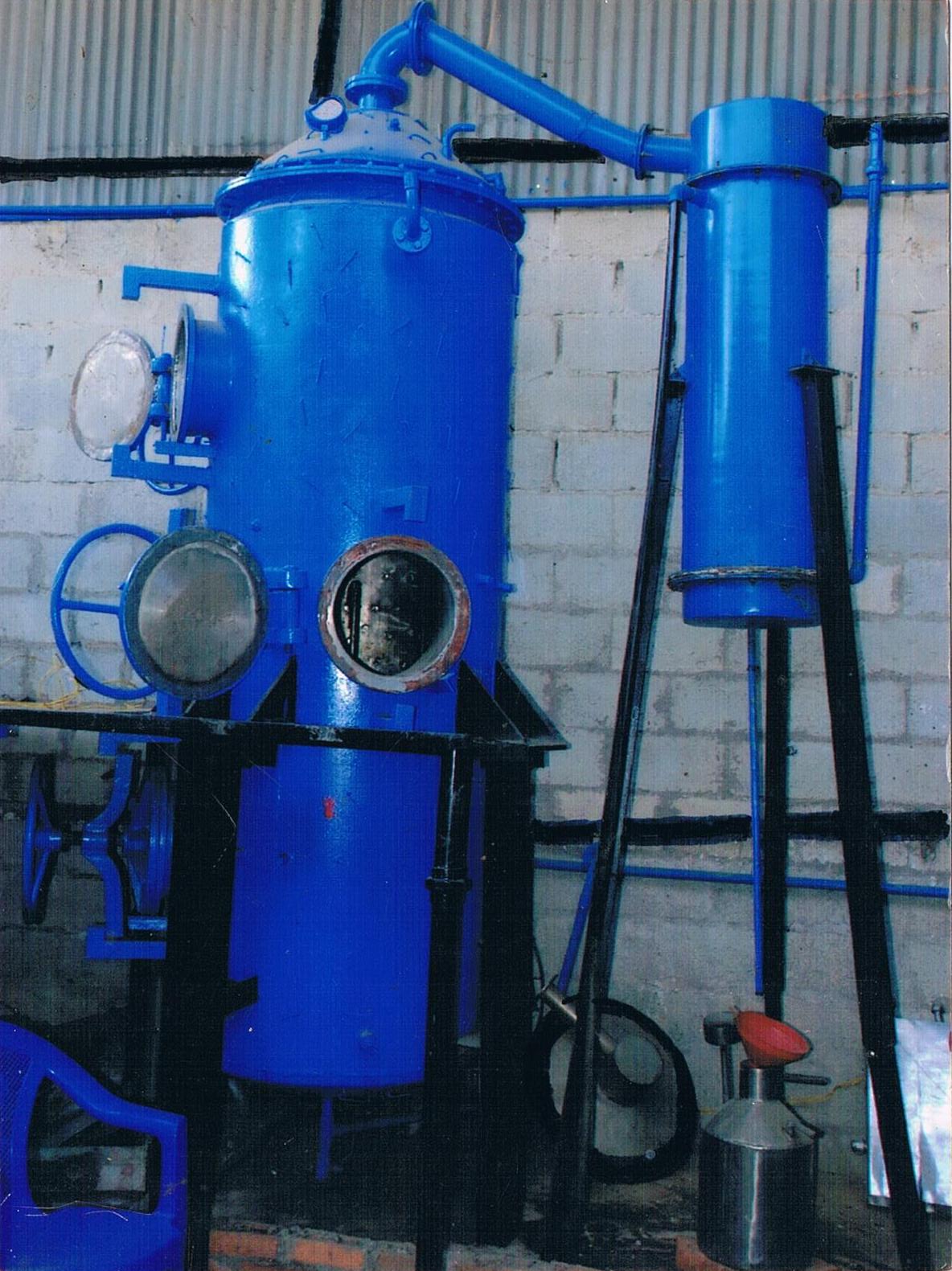 Khaptad Aroma Industries Manufacturer and Exporter of Esential Oils