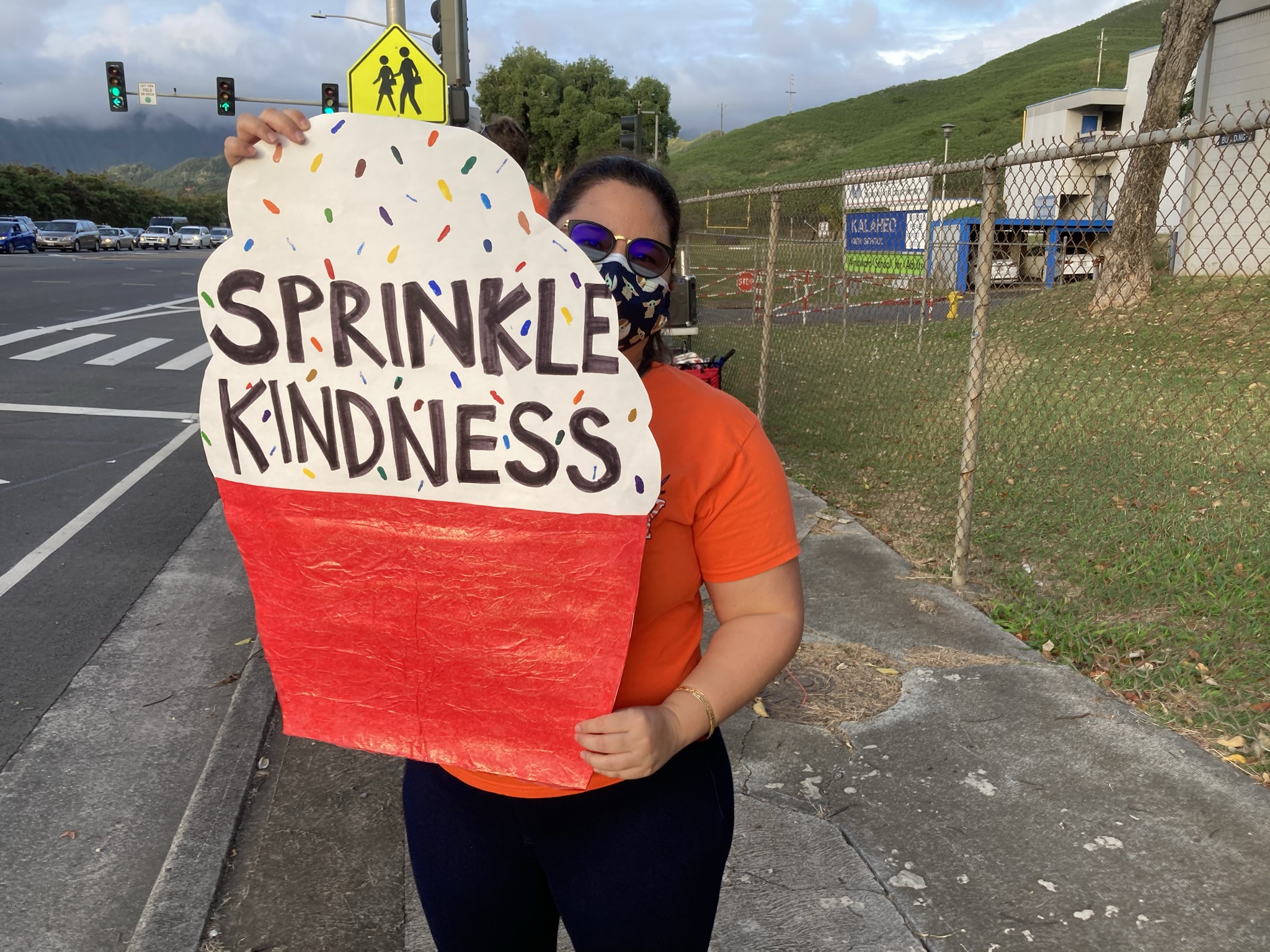Kalaheo High School spreads aloha during National Random Act of