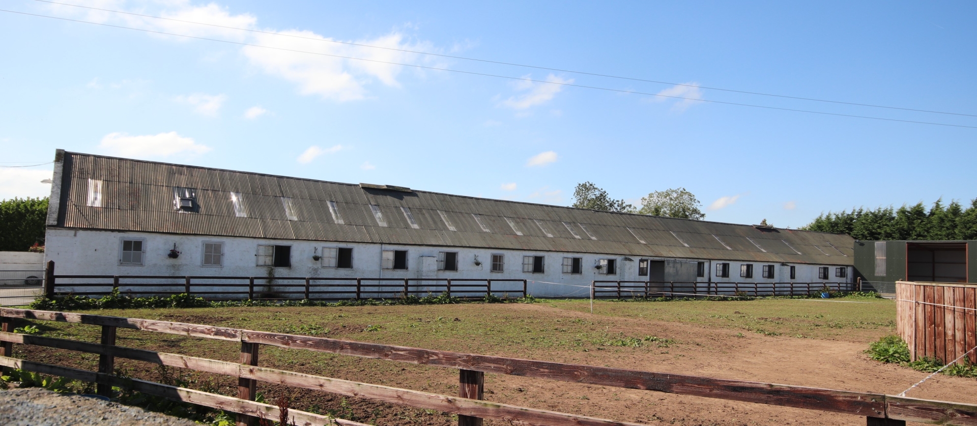 Superb equestrian property on the Curragh on the market for €449,950
