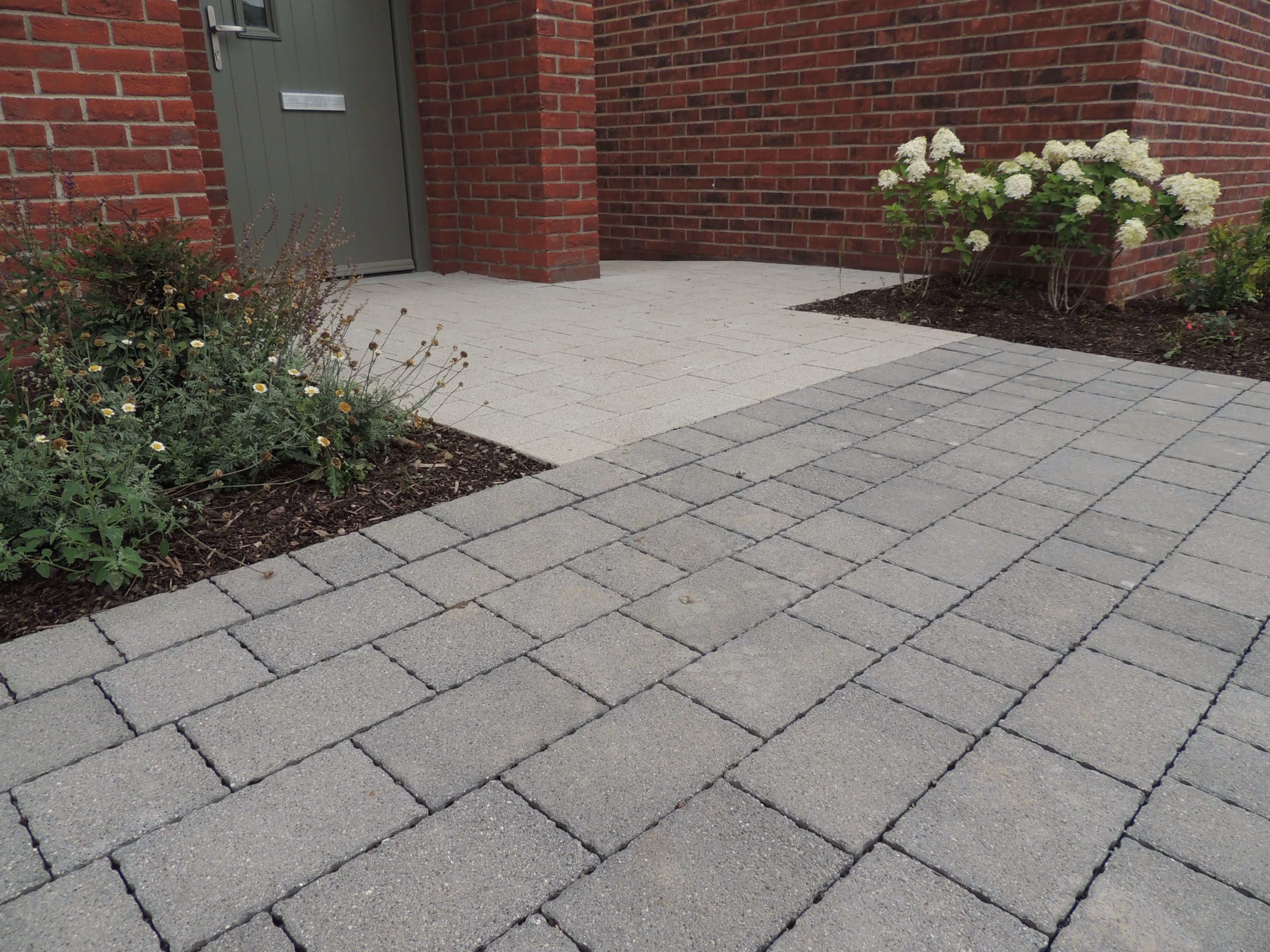 Shackleton, Lucan, Dublin 22 Paving and Walling Kilsaran