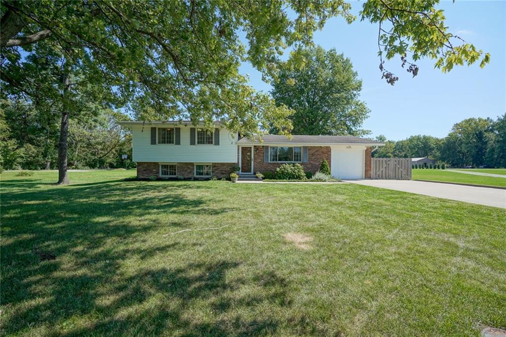 Home for Sale 7639 Indian Lake Road IndianapolisKim Carpenter & The