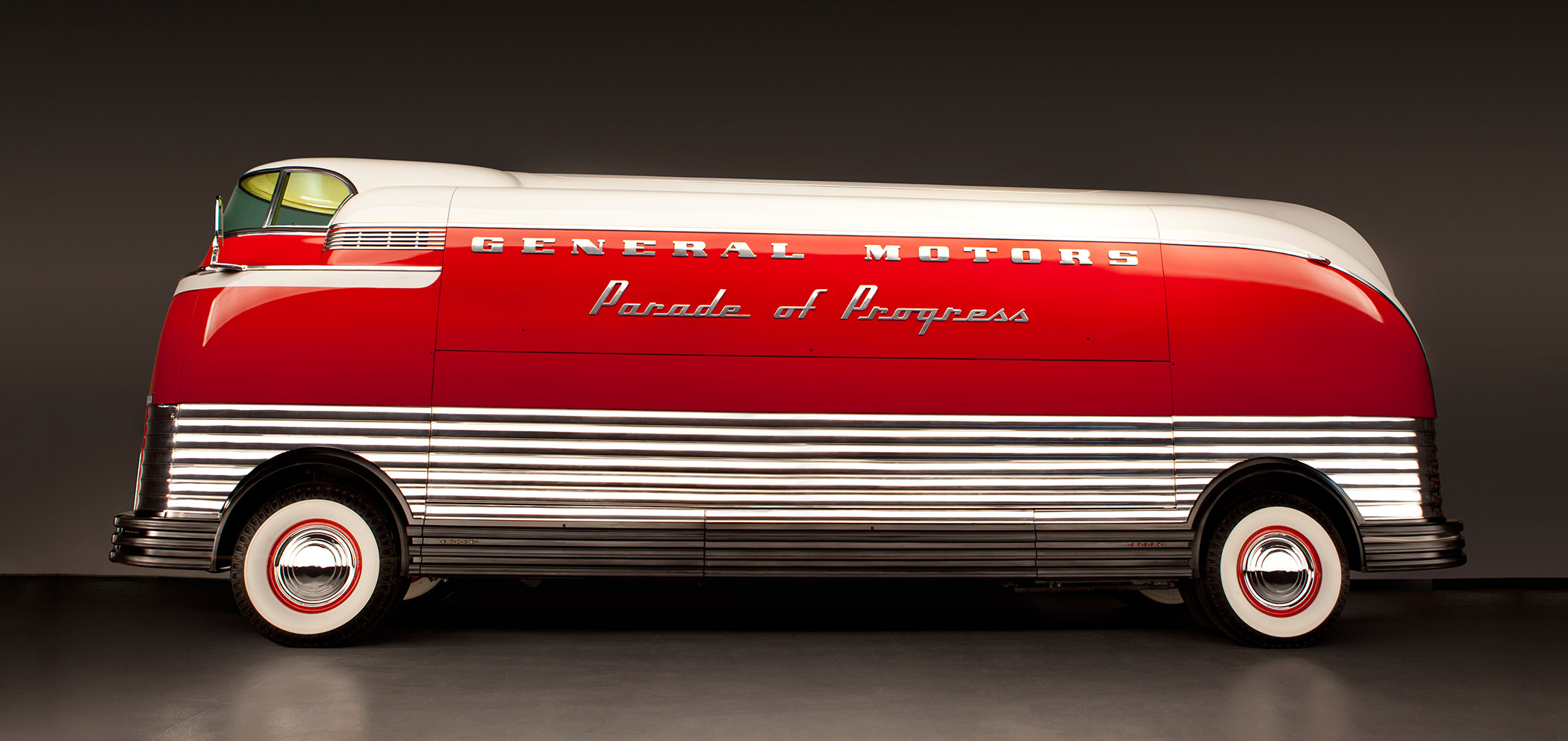 ’39 GM Futurliner Kindig It