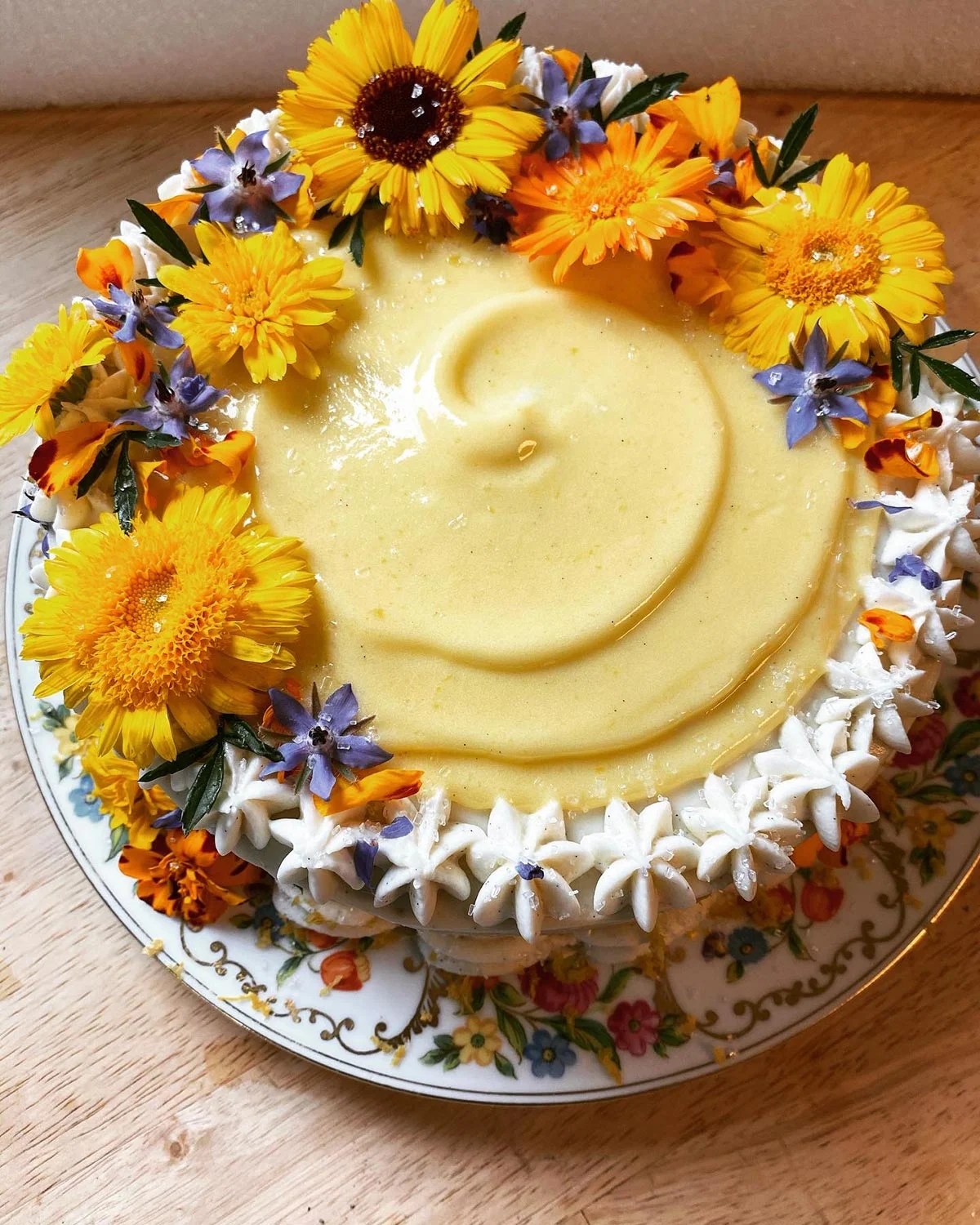 How To Make Edible Flowers Taste Good at Shannon Griffin blog