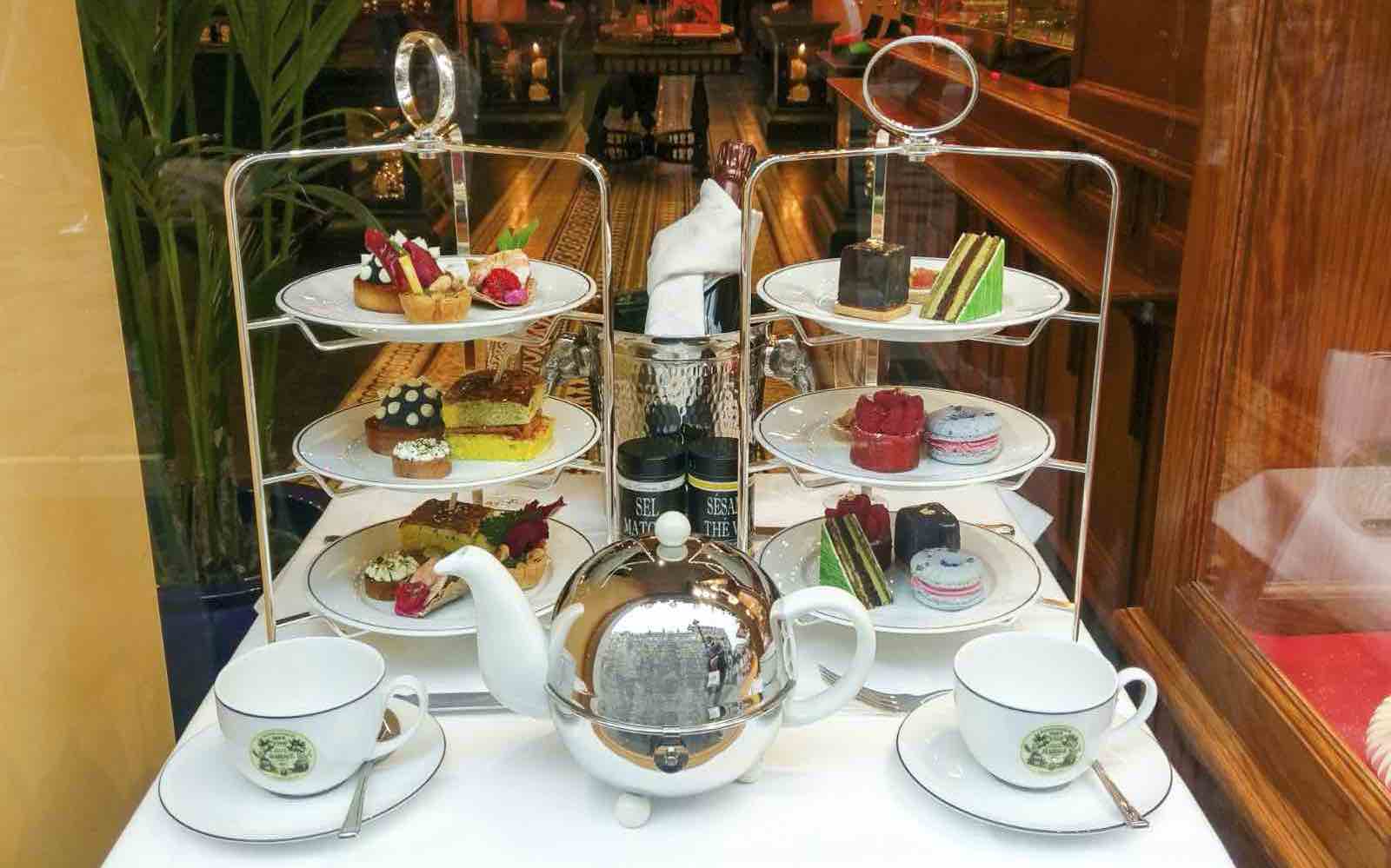 Afternoon Tea between Lunch and Cocktails