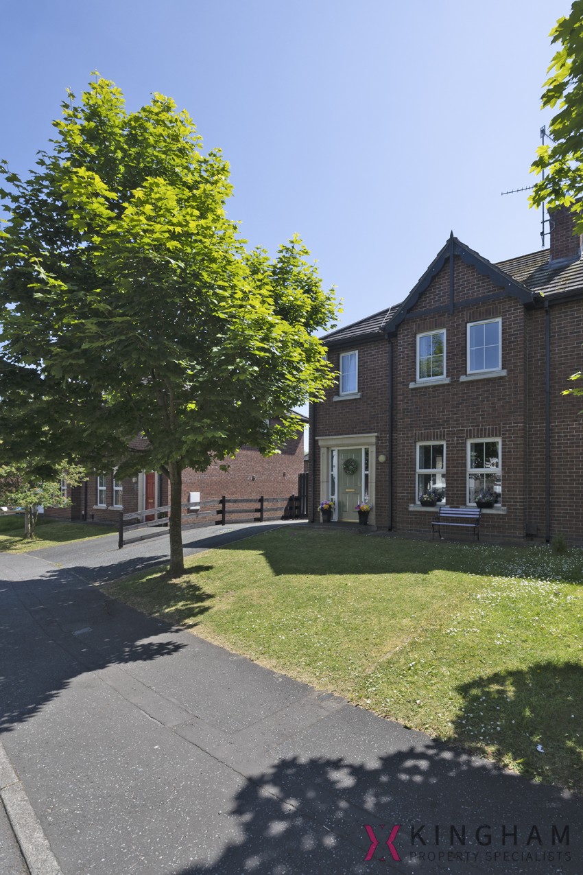 114 Bluestone Hall, Knockmenagh, Craigavon, 3 bedroom, SemiDetached