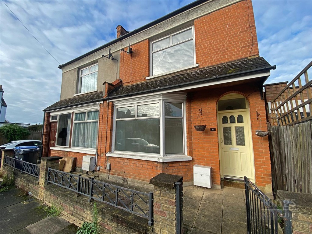 Farr Road, Enfield, 3 bedroom, House SemiDetached