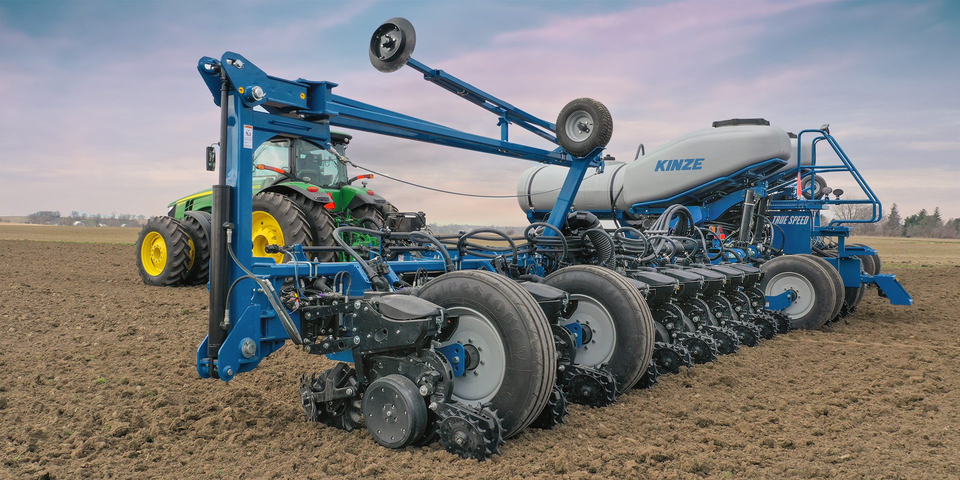 4905 Planter - Kinze