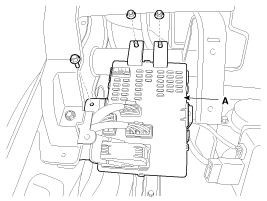 Kia Sportage: Relay Box (Passenger Compartment): Repair procedures