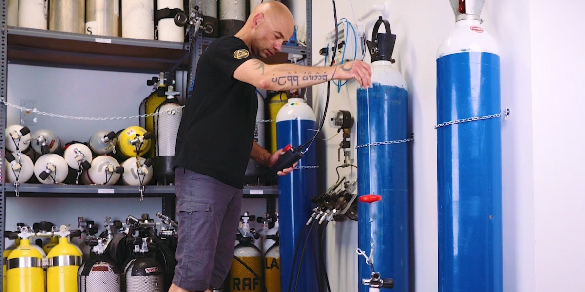 Advanced Gas BlenderKiss Sidewinder Sidemount CCR