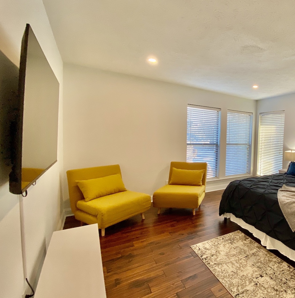 GIA TriFold Sofa Bed With Pillow Kitchen50