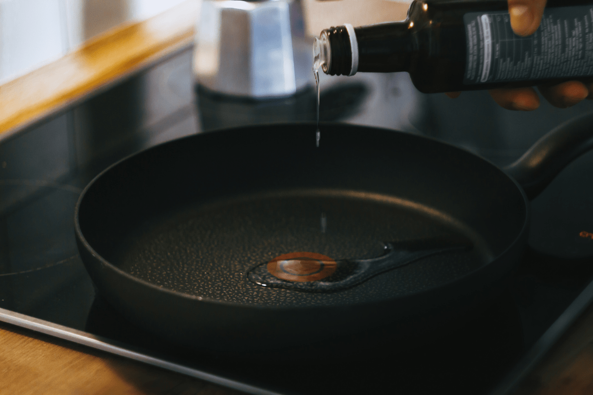11 Ways You’re Ruining Your Nonstick Pan Kitchen Ambition