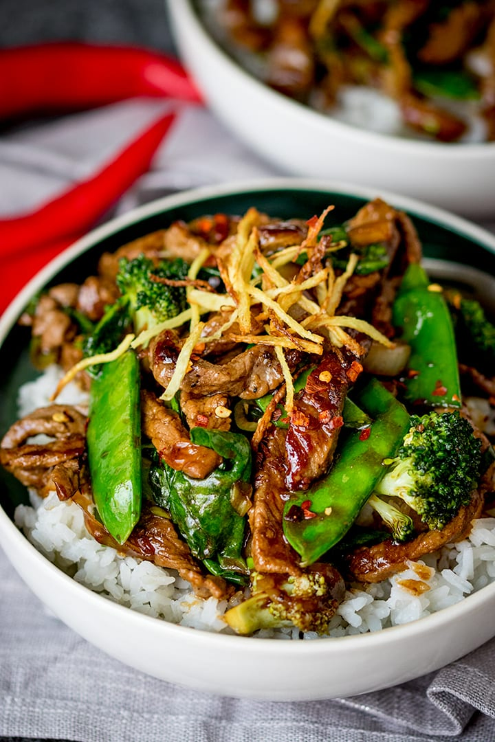 Spicy Ginger Beef Stir Fry plus video Nicky's Kitchen Sanctuary