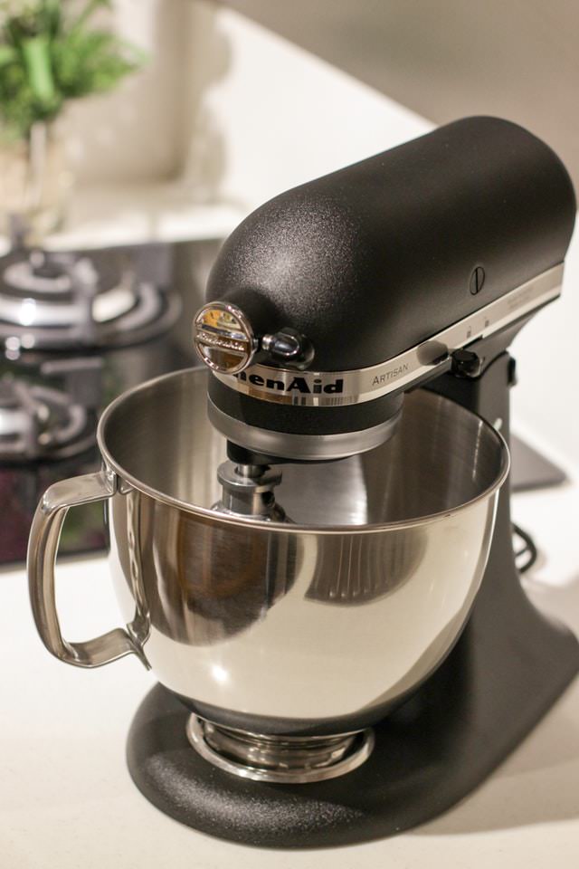 How Long to Knead Bread dough in the KitchenAid Mixer