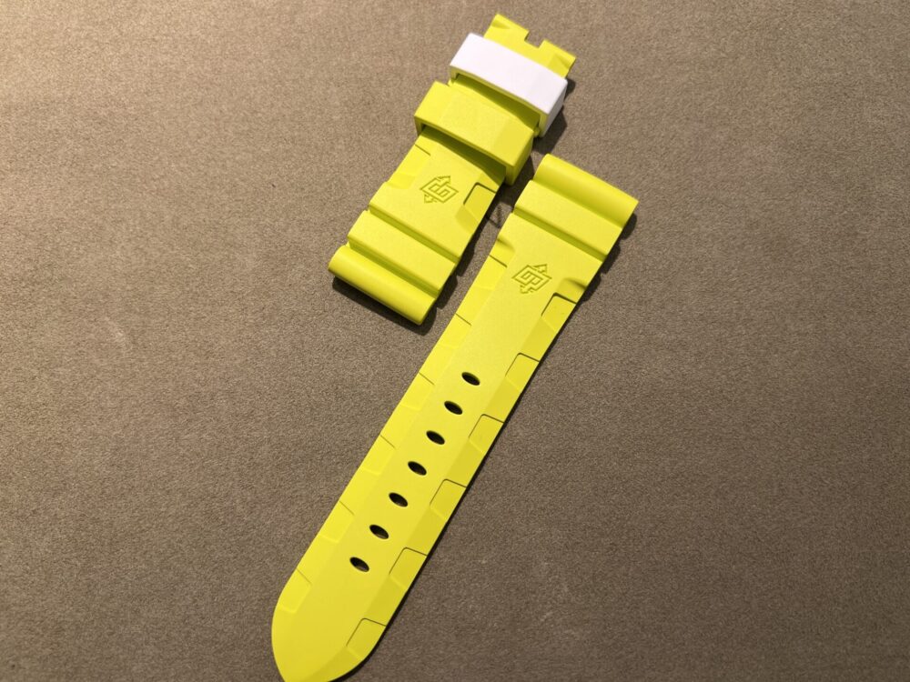 パネライ 】えっ？！バックル（留め具）の種類によって、選べるストラップが違うの？！｜【TANAKA】ショップブログ