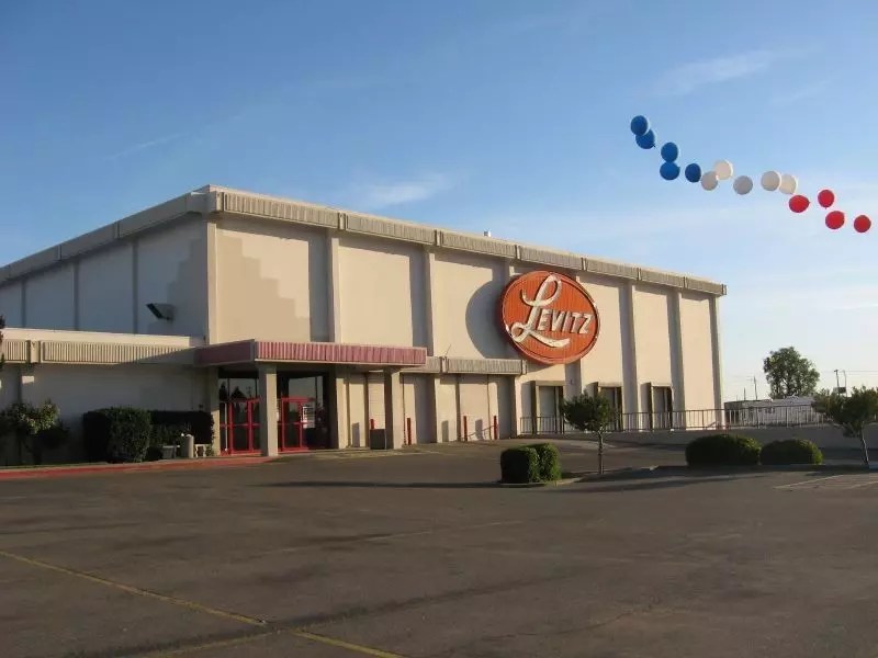 Levitz Furniture Sale / Leaseback Portfolio Klaff Realty