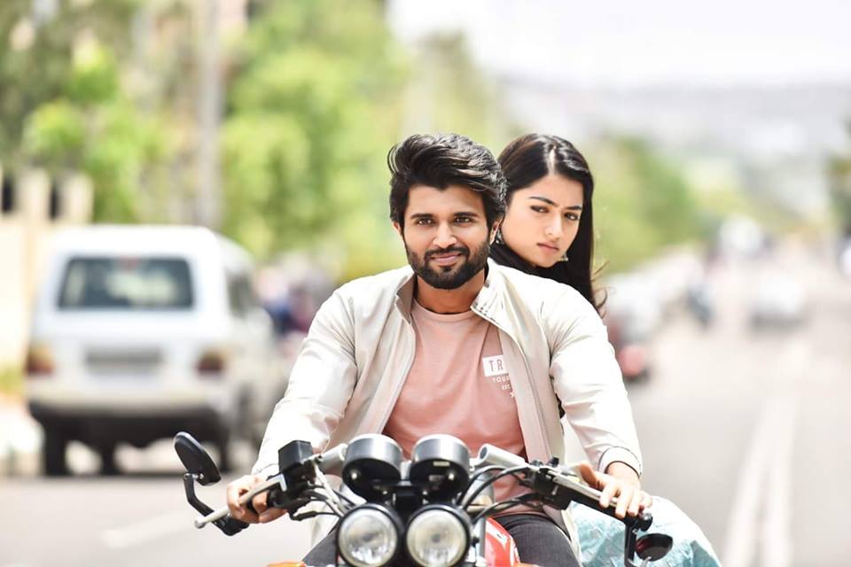 Vijay Devarakonda And Rashmika Mandanna Stills From Geetha Govindam