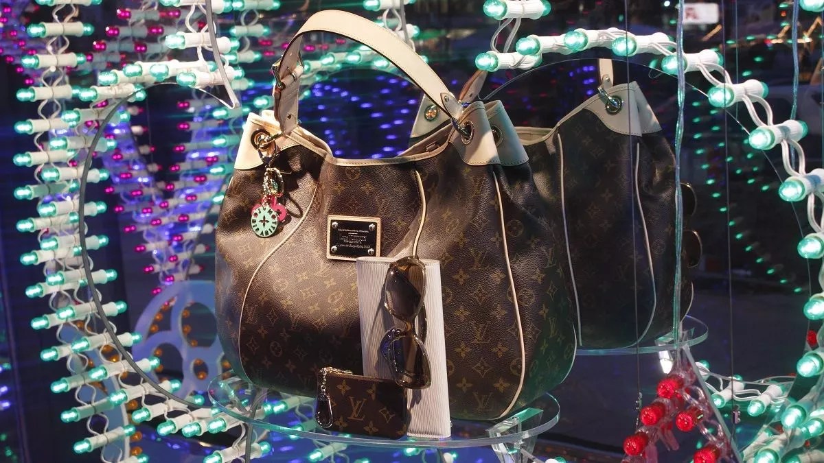 LuxusLabel Louis Vuitton macht jetzt StreetStyle