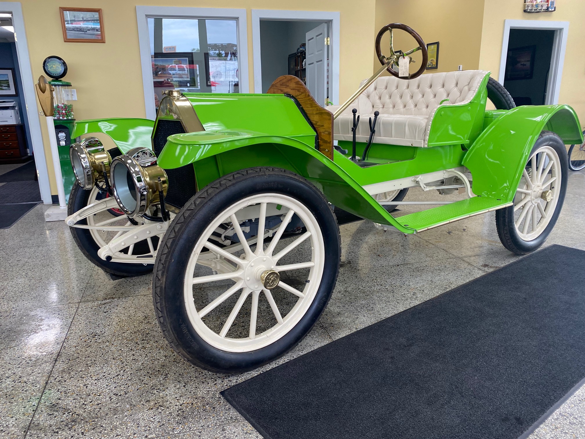Classic & Muscle Car Dealer Davenport, Iowa