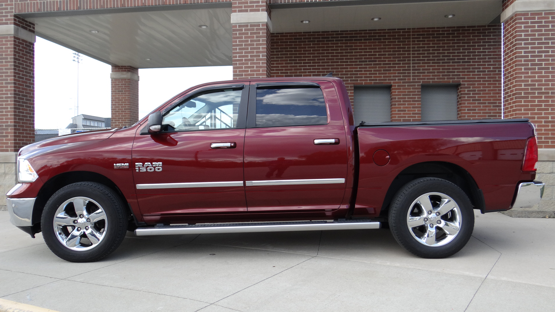 Classic & Muscle Car Dealer Klemme Klassic Kars Davenport, IA