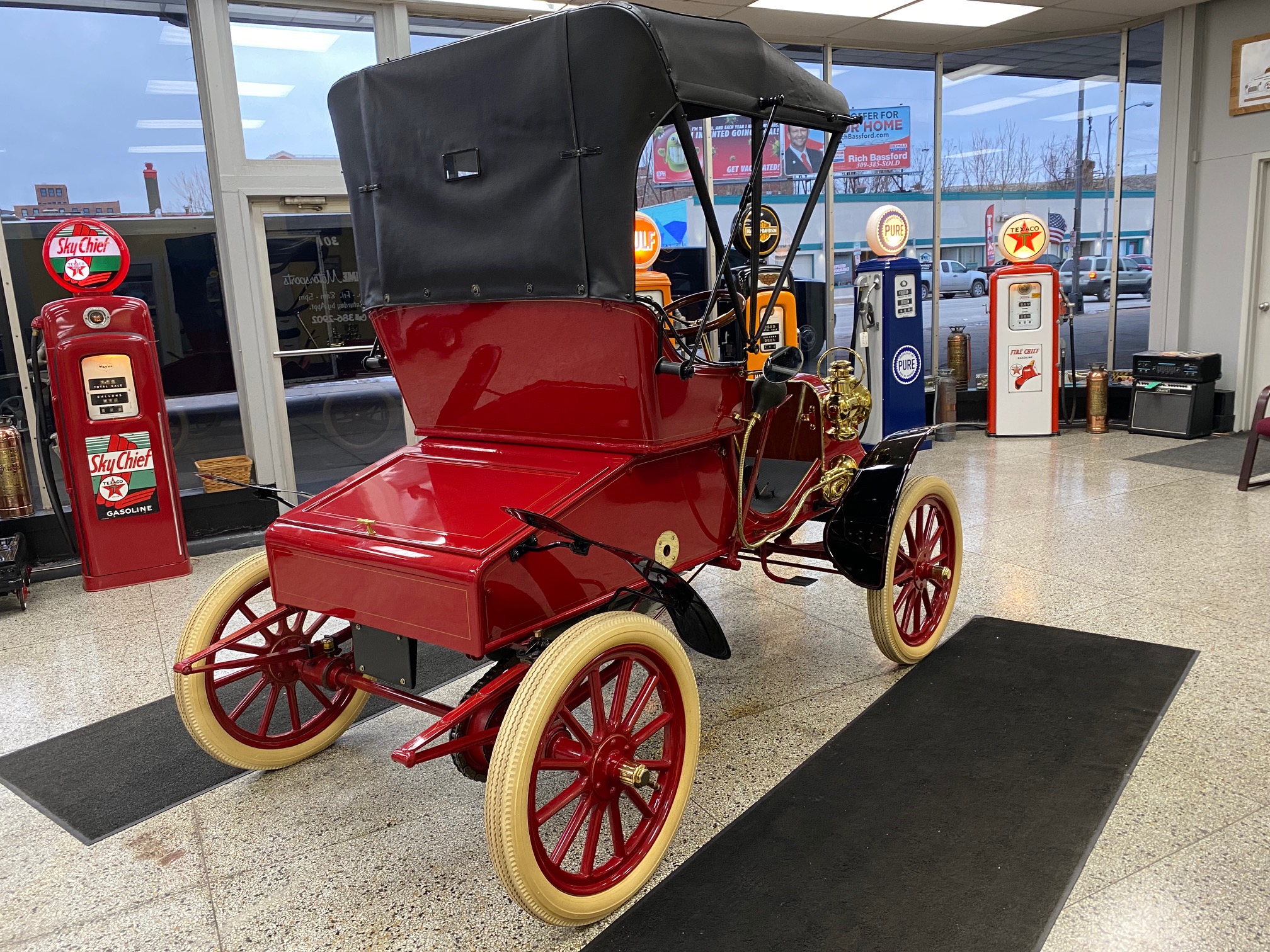 Classic & Muscle Car Dealer Klemme Klassic Kars Davenport, Ia
