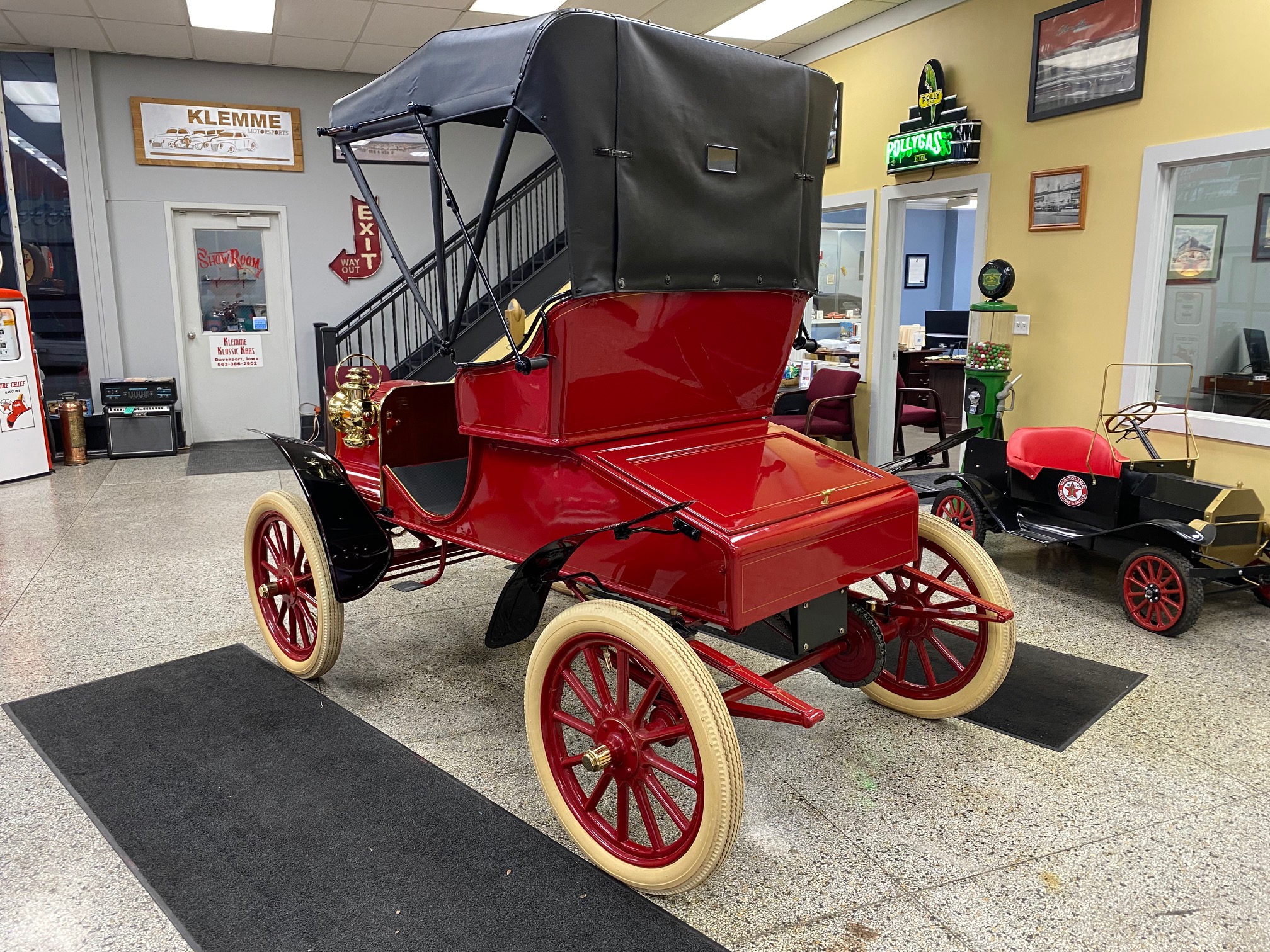 Classic & Muscle Car Dealer Klemme Klassic Kars Davenport, Ia