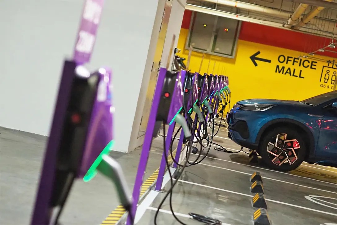 Paradigm Mall PJ gets 10 EV charge points klia2 info