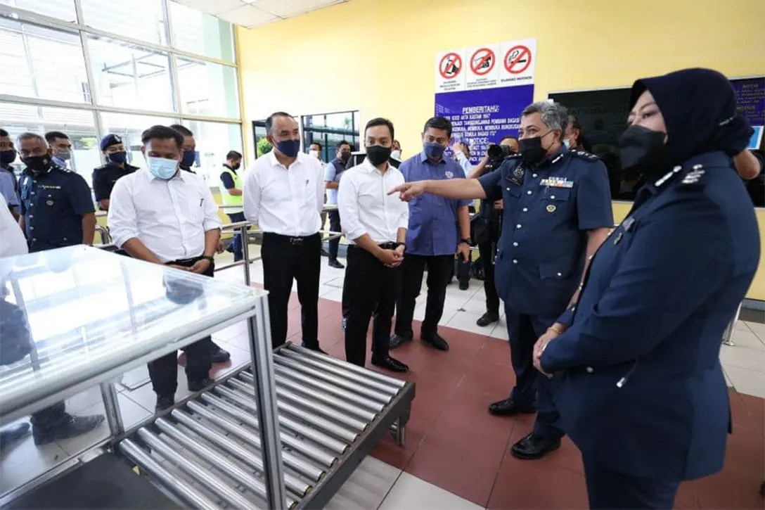 Over 2,700 Officials To Be On Duty Daily At Johor Borders, Checkpoints