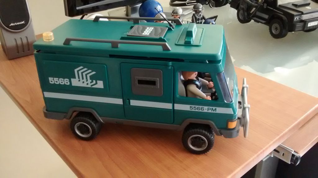 Playmobil Review Money Transport 5566 Klickypedia