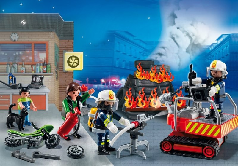 Playmobil Set 5495 Advent Calendar firestation with alarm Klickypedia