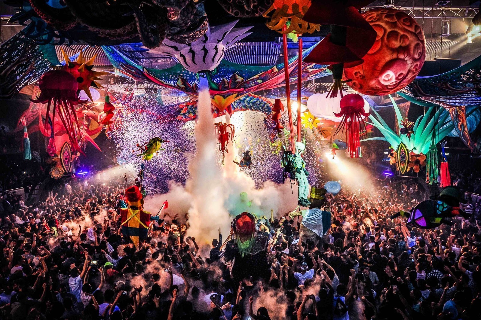 Klokgebouw We Are Electric presents ELROW