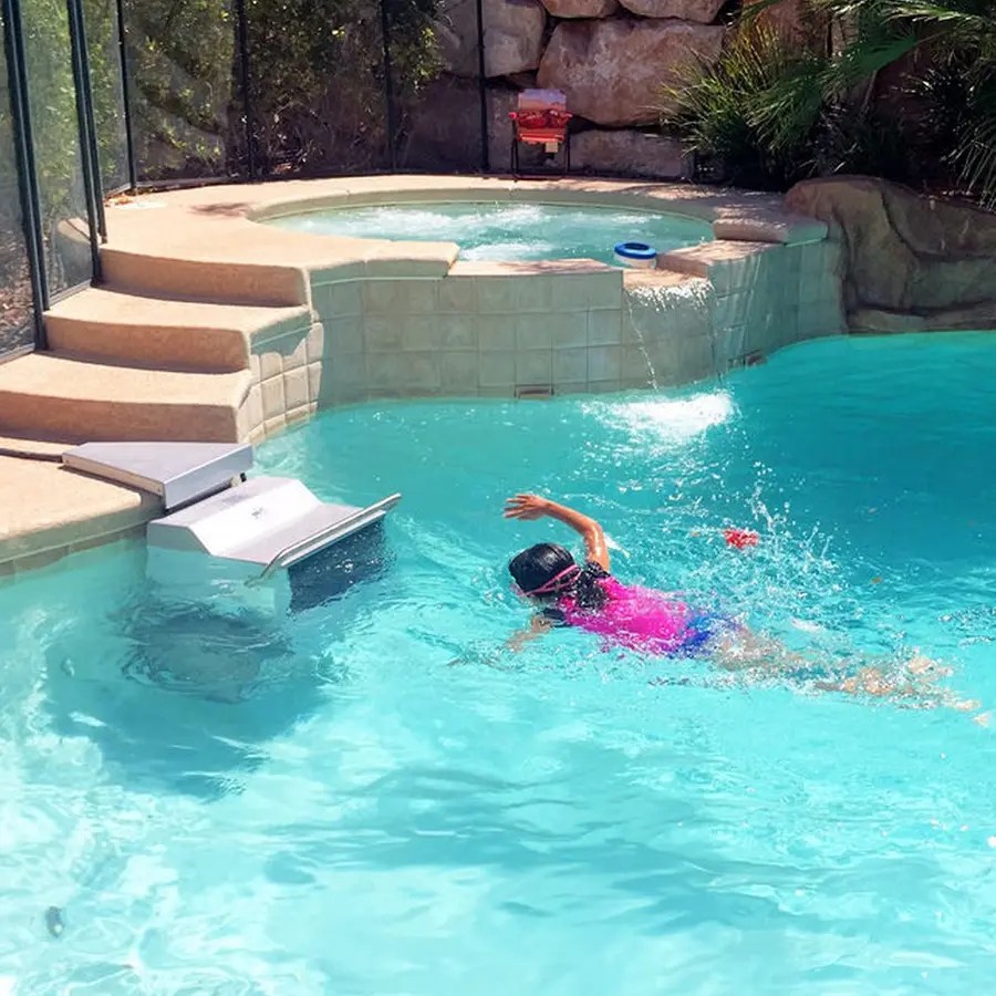 Endless Pools® Fastlane motstrømsgener. Deck mount / Wall mount