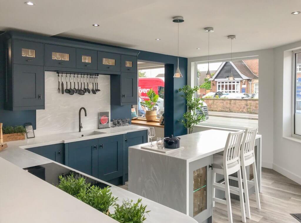Pros & Cons of Modern Vs Traditional Kitchens KNB Ltd