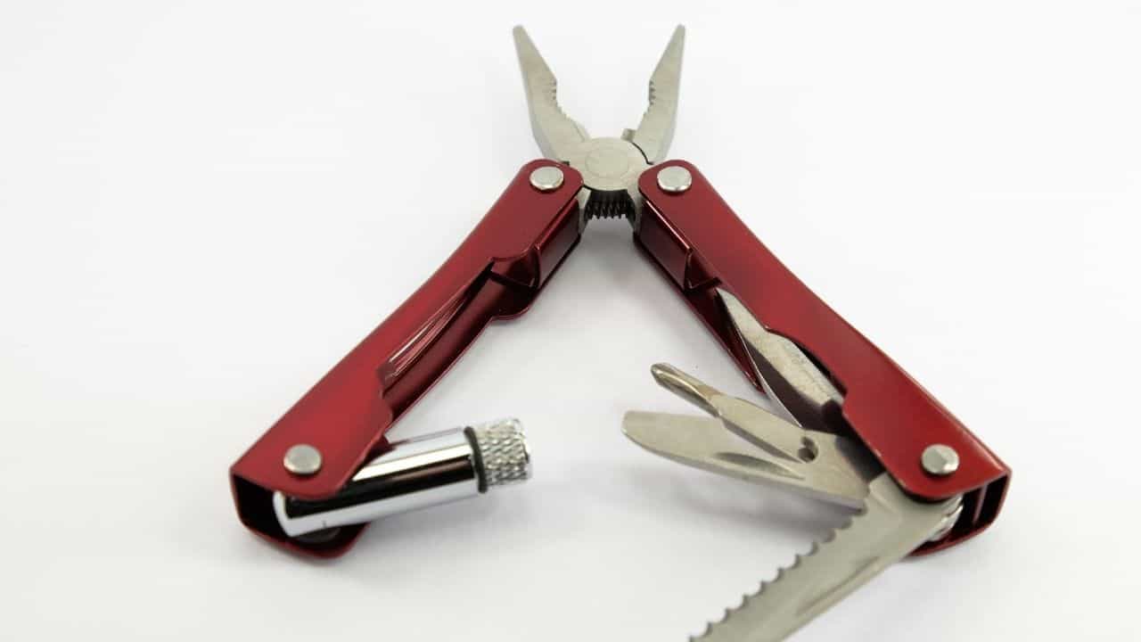 Are MultiTools Worth It? The Pros and Cons of Carrying a MultiTool