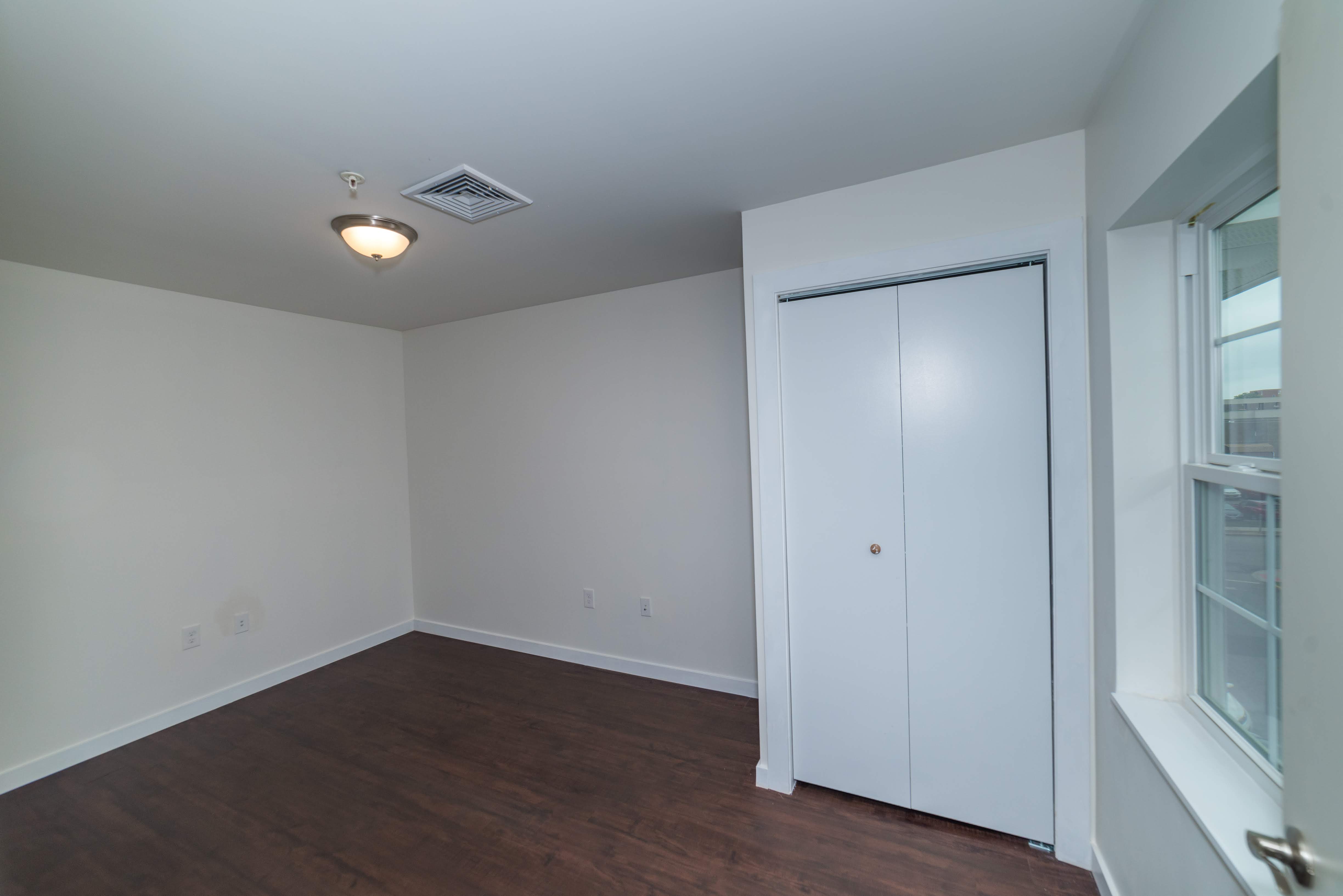 to Knights Apartments Gallery