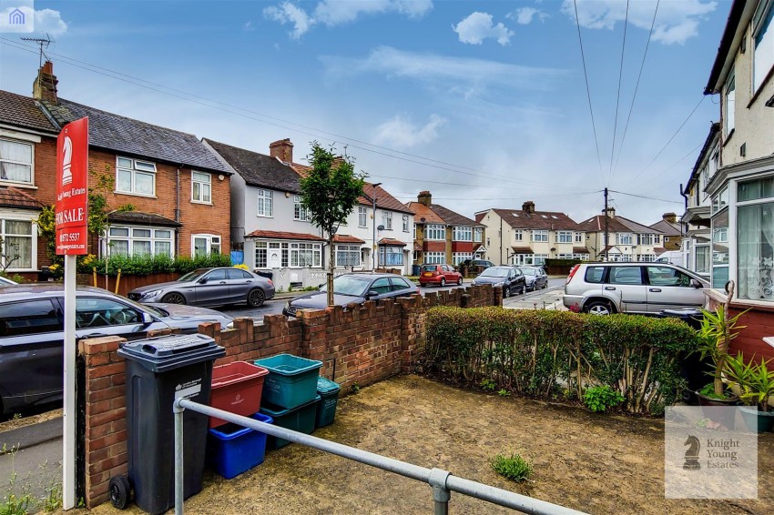 Cranbrook Road, Hounslow, 3 bedroom, House SemiDetached