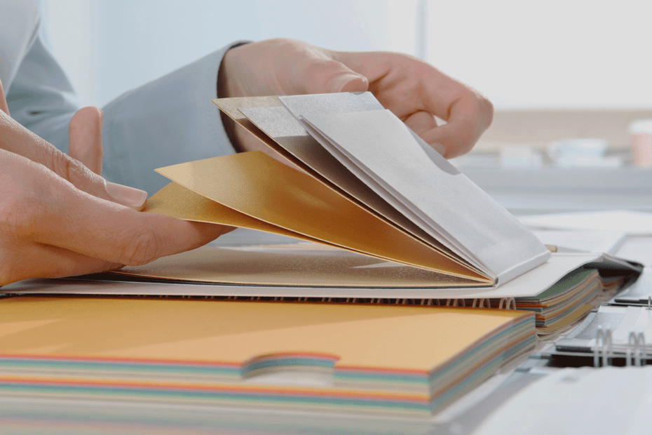 How to Choose the Right Paper For Printing Your Book 2024 Guide