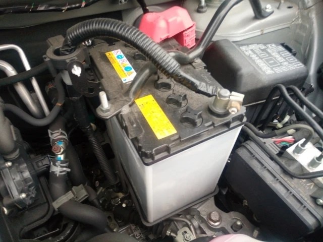 あなたのバッテリーは大丈夫？車のバッテリーの寿命や上がる原因 イベント＆お得情報｜車検のコバック